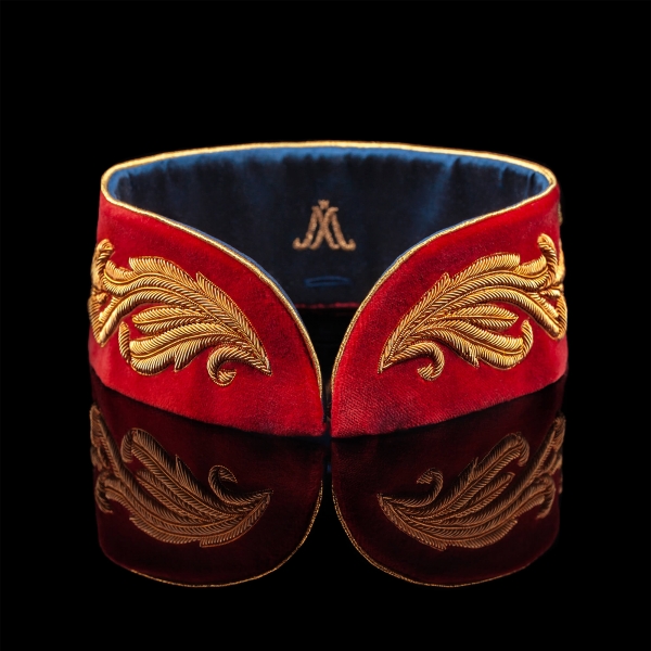 Mpereur red velvet gold embroidered baroque detachable collar 